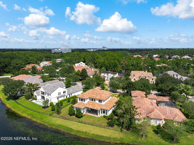 5244 COMMISSIONERS Drive, Jacksonville, FL 32224