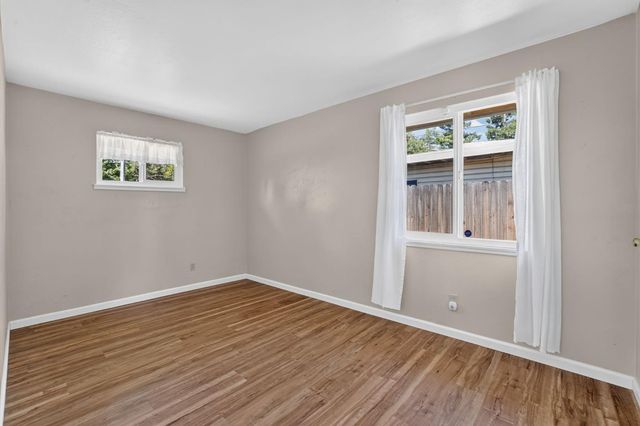 7021 21st Ave., Sacramento, CA 95820