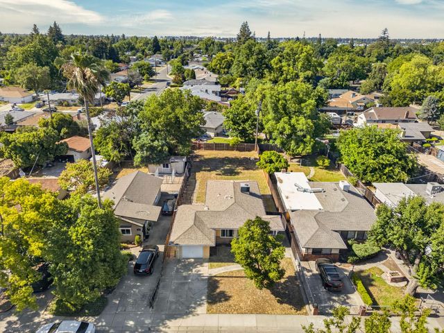 7021 21st Ave., Sacramento, CA 95820