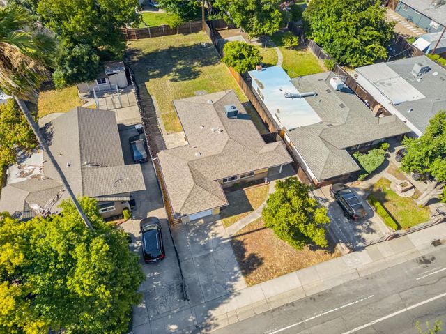 7021 21st Ave., Sacramento, CA 95820