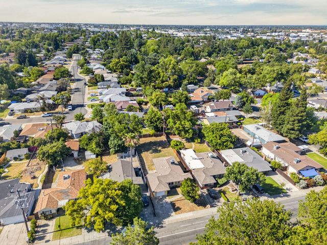 7021 21st Ave., Sacramento, CA 95820