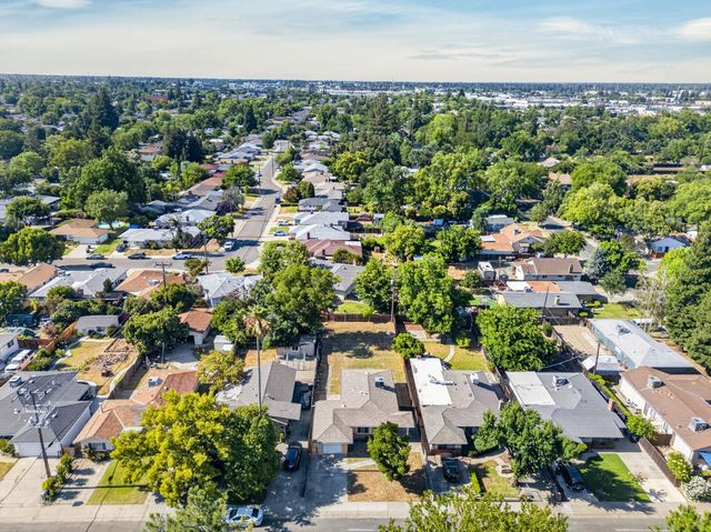 7021 21st Ave., Sacramento, CA 95820