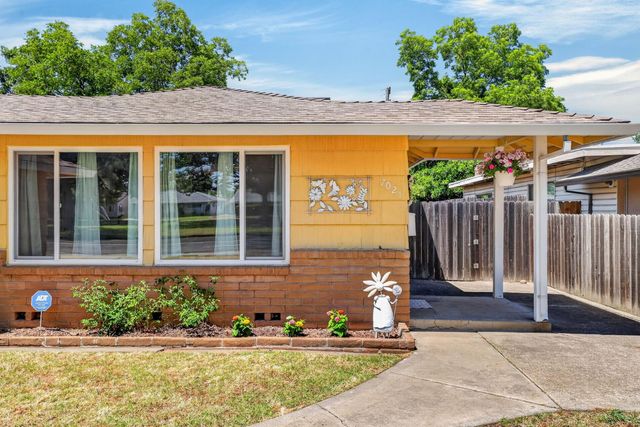 7021 21st Ave., Sacramento, CA 95820