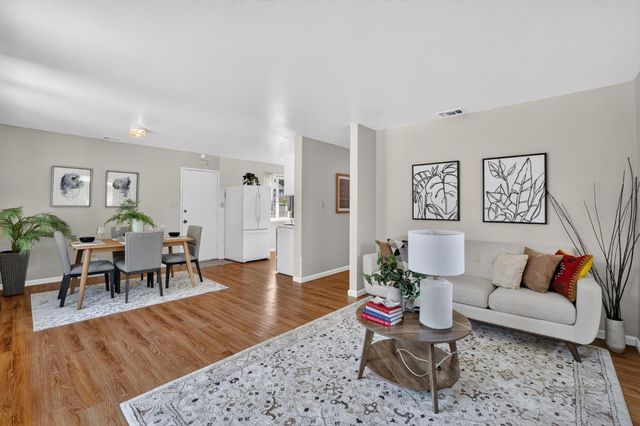 7021 21st Ave., Sacramento, CA 95820