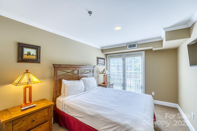 310 Bowling Park Road, Asheville, NC 28803