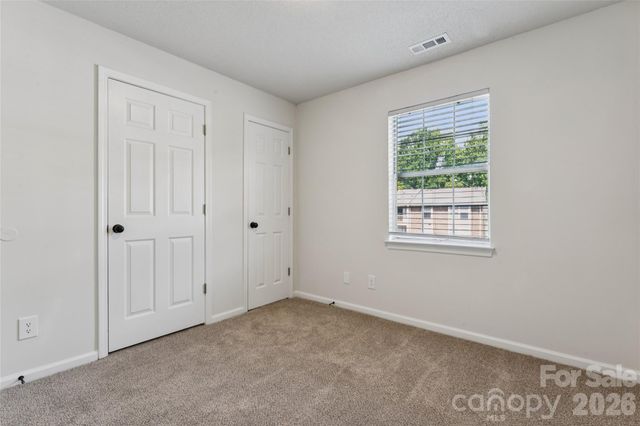1620 Arlyn Circle L, Charlotte, NC 28213