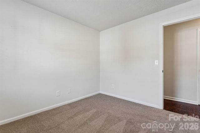 1620 Arlyn Circle L, Charlotte, NC 28213