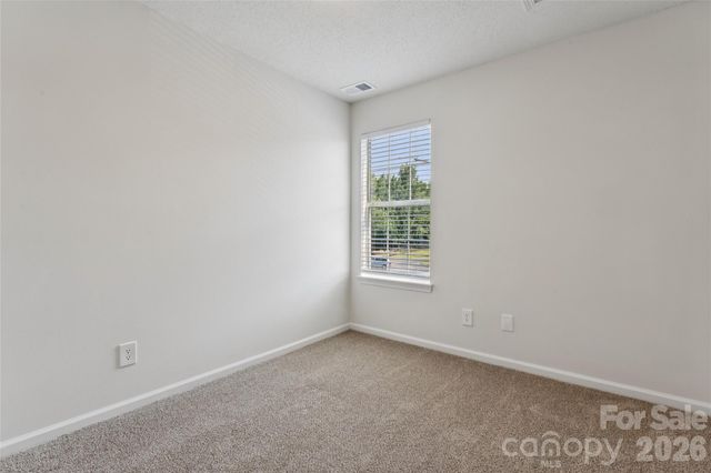 1620 Arlyn Circle L, Charlotte, NC 28213