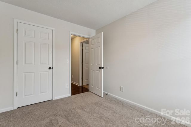 1620 Arlyn Circle L, Charlotte, NC 28213