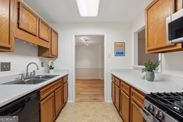 801 Gettysburg Place, Sandy Springs, GA 30350