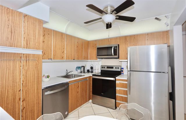 2401 S Ocean Drive 806, Hollywood, FL 33019