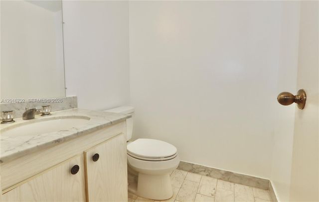2401 S Ocean Drive 806, Hollywood, FL 33019