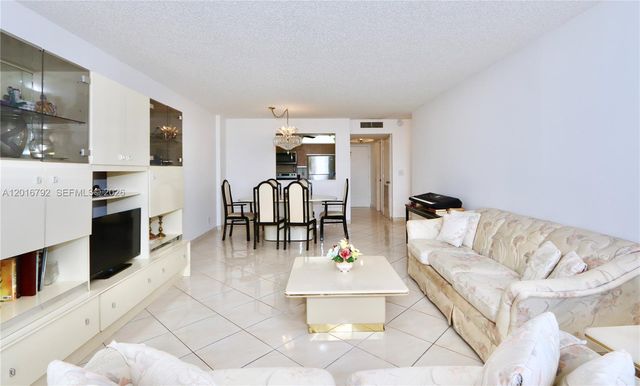 2401 S Ocean Drive 806, Hollywood, FL 33019