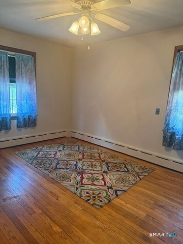 62 South Street, Windsor Locks, CT 06096