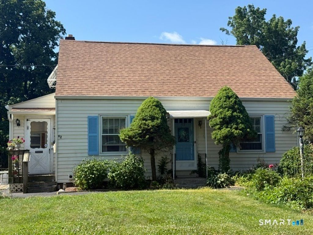 62 South Street, Windsor Locks, CT 06096