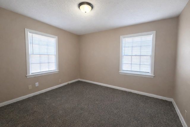 1722 E 22nd St N, Wichita, KS 67219