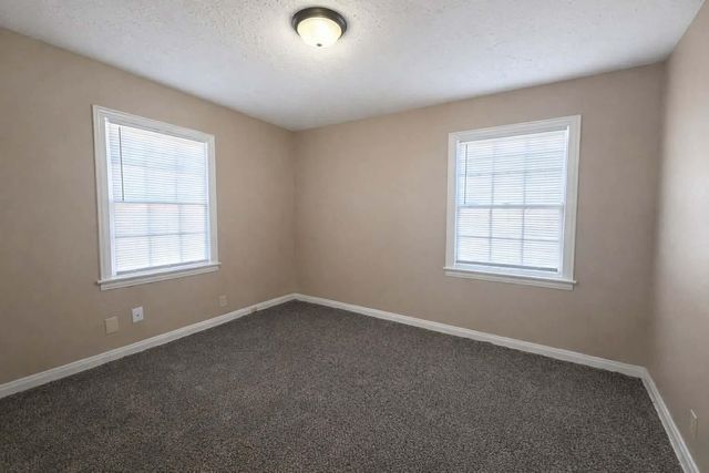 1722 E 22nd St N, Wichita, KS 67219