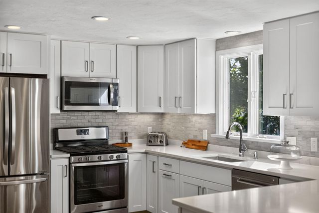 39 Antlers Shore Drive, East Falmouth, MA 02536