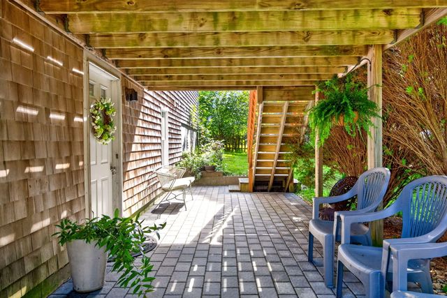 39 Antlers Shore Drive, East Falmouth, MA 02536