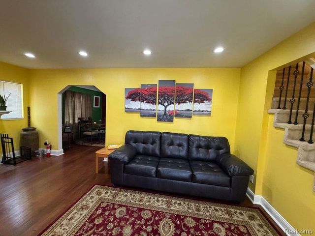 16548 Lesure Street, Detroit, MI 48235