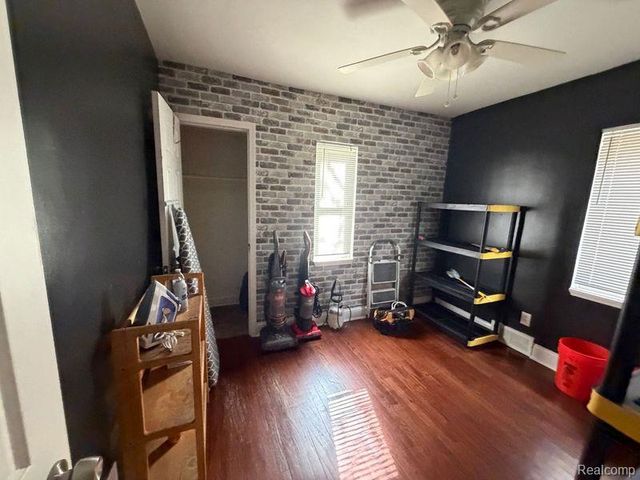 16548 Lesure Street, Detroit, MI 48235
