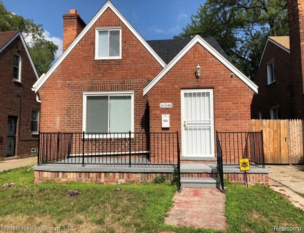 16548 Lesure Street, Detroit, MI 48235