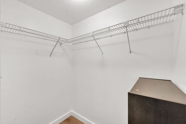 301 Cambridge Road 202, Hollywood, FL 33024