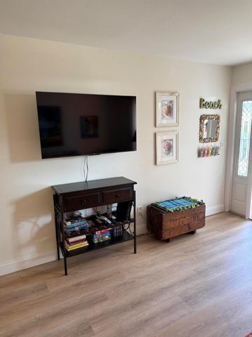 440 SE Fini Drive, Stuart, FL 34996