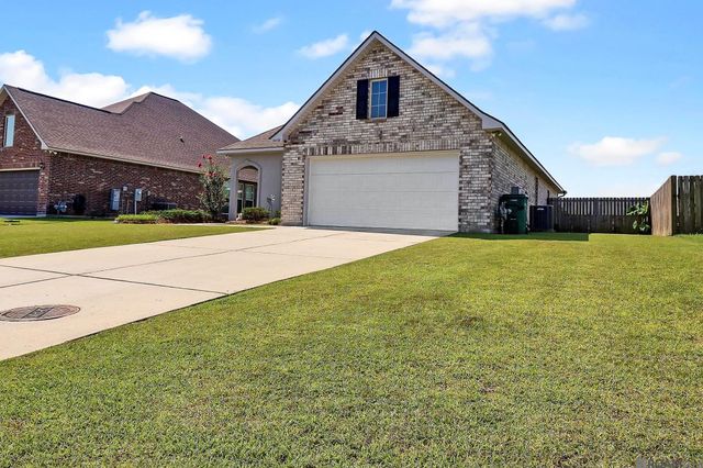 14288 Impala Run Ct, Denham Springs, LA 70726