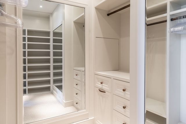 1 Dalton St 3902, Boston, MA 02199