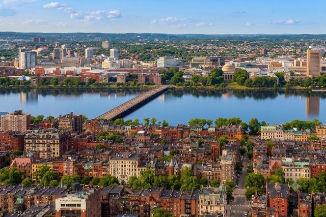 1 Dalton St 3902, Boston, MA 02199