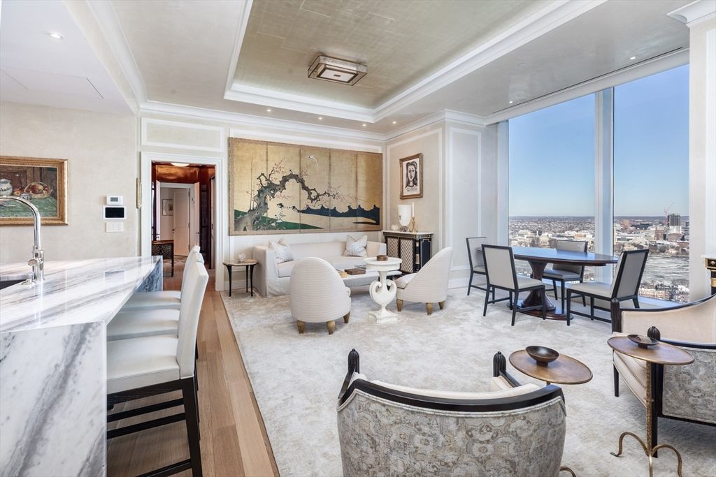 1 Dalton St 3902, Boston, MA 02199