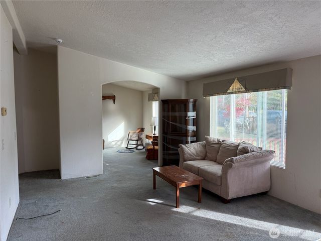 1410 304th Place, Ocean Park, WA 98640