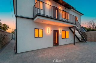 11112 Emelita Street, North Hollywood (los Angeles), CA 91601