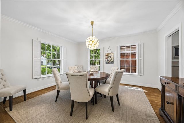 2002 Swift Boulevard, Houston, TX 77030