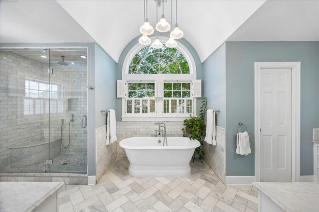2002 Swift Boulevard, Houston, TX 77030