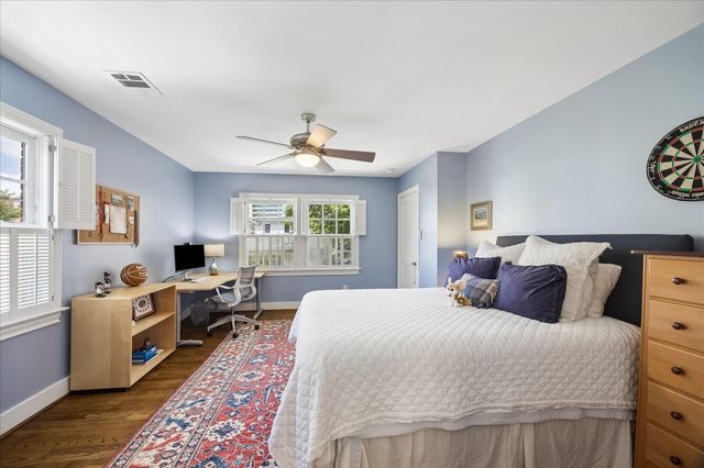 2002 Swift Boulevard, Houston, TX 77030
