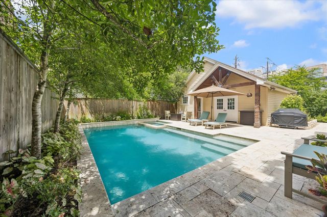 2002 Swift Boulevard, Houston, TX 77030