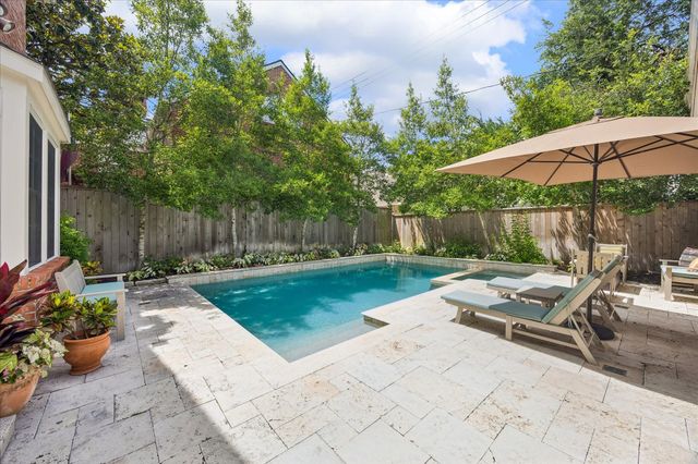 2002 Swift Boulevard, Houston, TX 77030