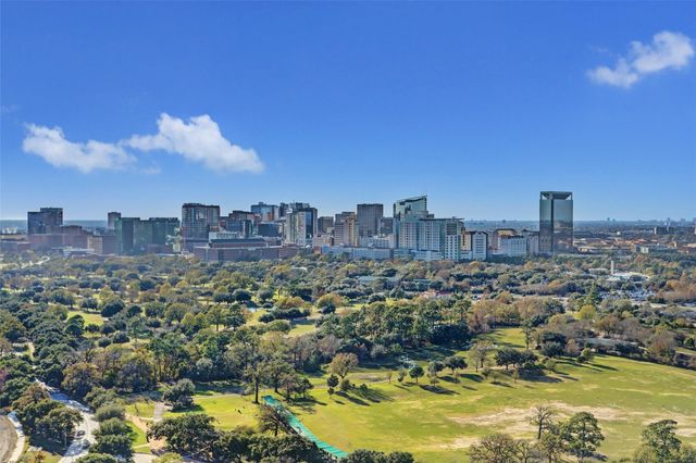 2002 Swift Boulevard, Houston, TX 77030