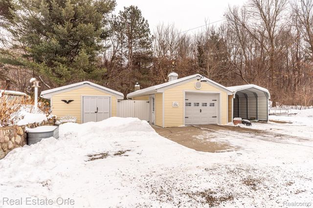 10120 Hyne Road, Brighton Township, MI 48114