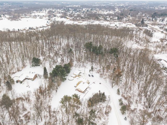 10120 Hyne Road, Brighton Township, MI 48114