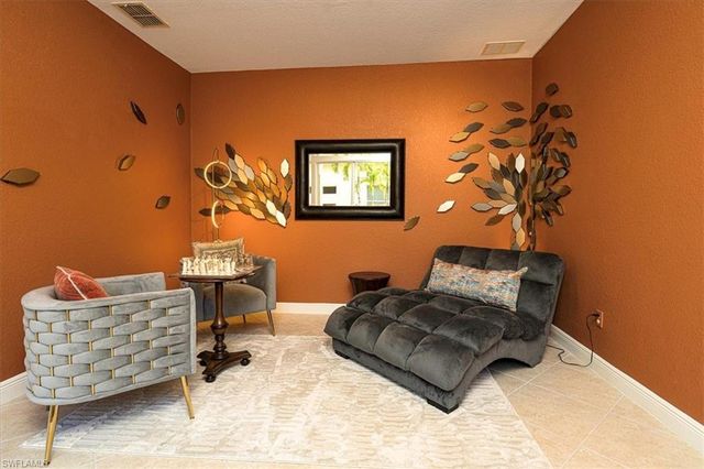 7703 Martino CIR, Naples, FL 34112