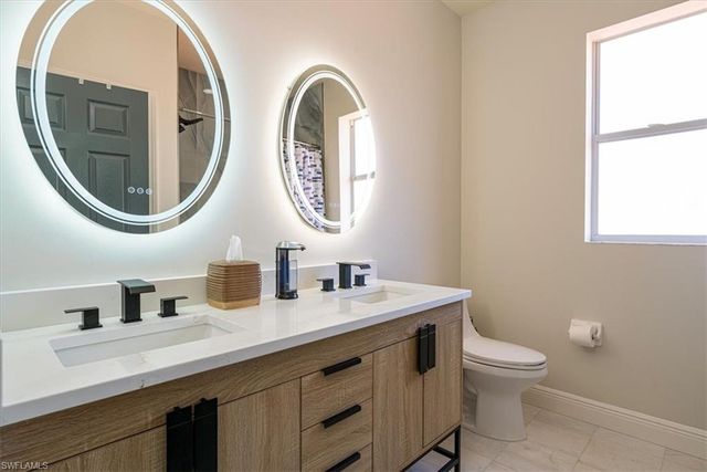 7703 Martino CIR, Naples, FL 34112