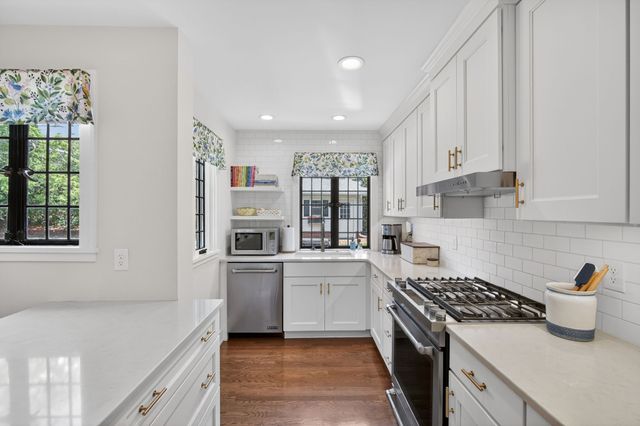 7 35th Street, Des Moines, IA 50312