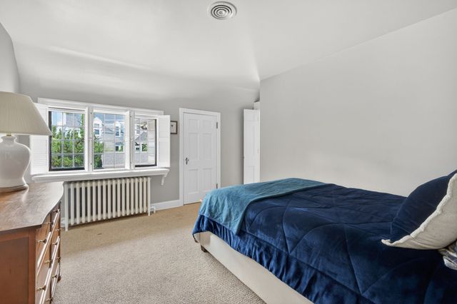 7 35th Street, Des Moines, IA 50312