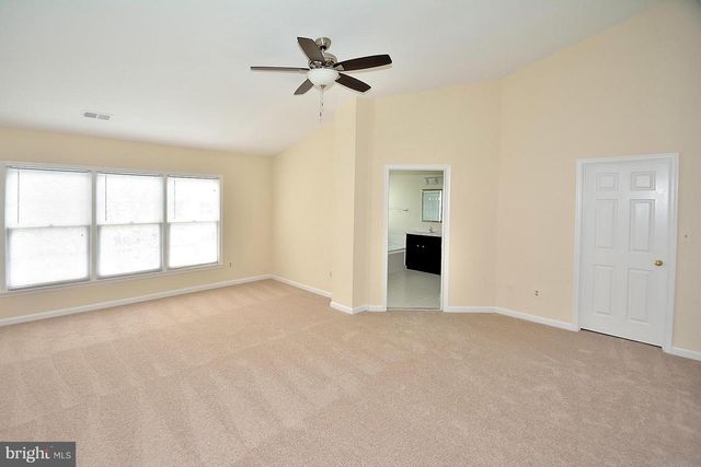 9425 VAN ARSDALE DR, Vienna, VA 22181