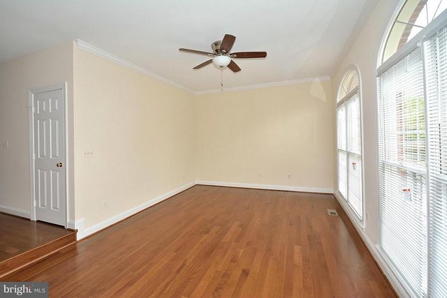 9425 VAN ARSDALE DR, Vienna, VA 22181