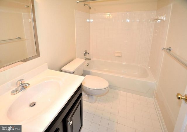 9425 VAN ARSDALE DR, Vienna, VA 22181