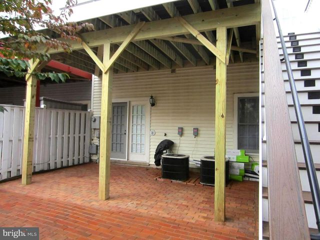 9425 VAN ARSDALE DR, Vienna, VA 22181